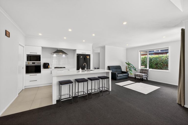 Photo of property in 132 Te Manatu Drive, Huntington, Hamilton, 3210