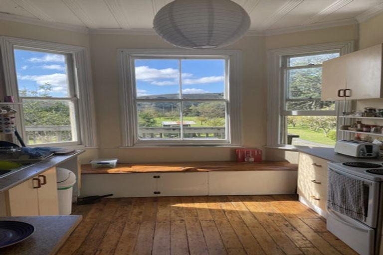 Photo of property in 183 Rautawhiri Road, Helensville, 0875