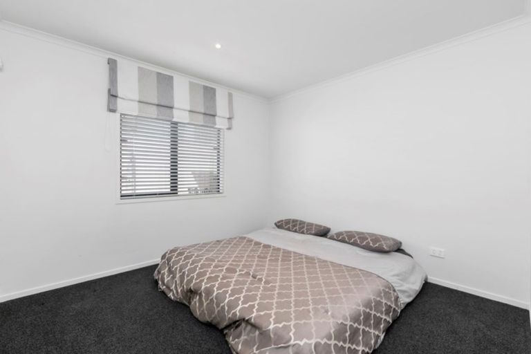 Photo of property in 221 Lakes Boulevard, Pyes Pa, Tauranga, 3112