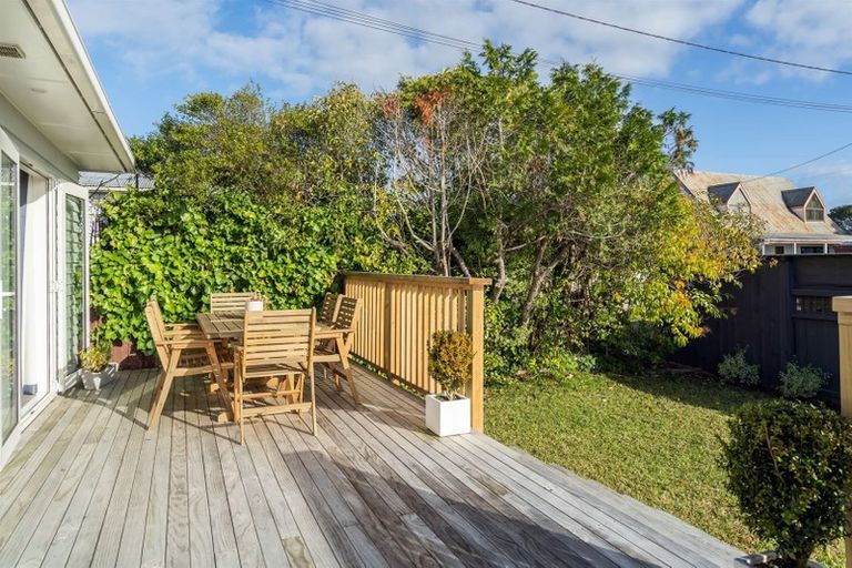 Photo of property in 1/8 Lancaster Road, Beach Haven, Auckland, 0626