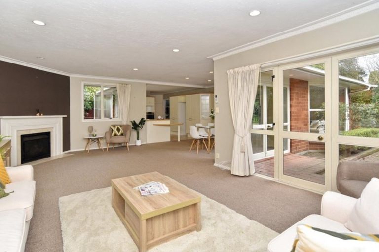 Photo of property in 36 Highfield Place, Avonhead, Christchurch, 8042