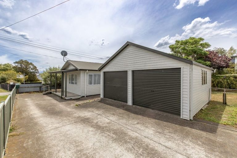 Photo of property in 60 Racecourse Road, Waipukurau, 4200