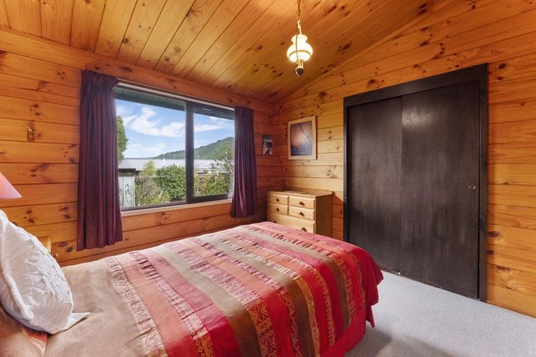 Photo of property in 31a Roband Crescent, Brown Owl, Upper Hutt, 5018