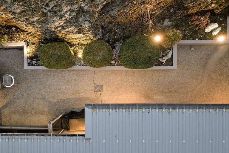 Photo of property in 74 Panorama Terrace, Queenstown, 9300