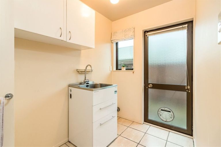 Photo of property in 1 Innisfree Place, Northwood, Christchurch, 8051