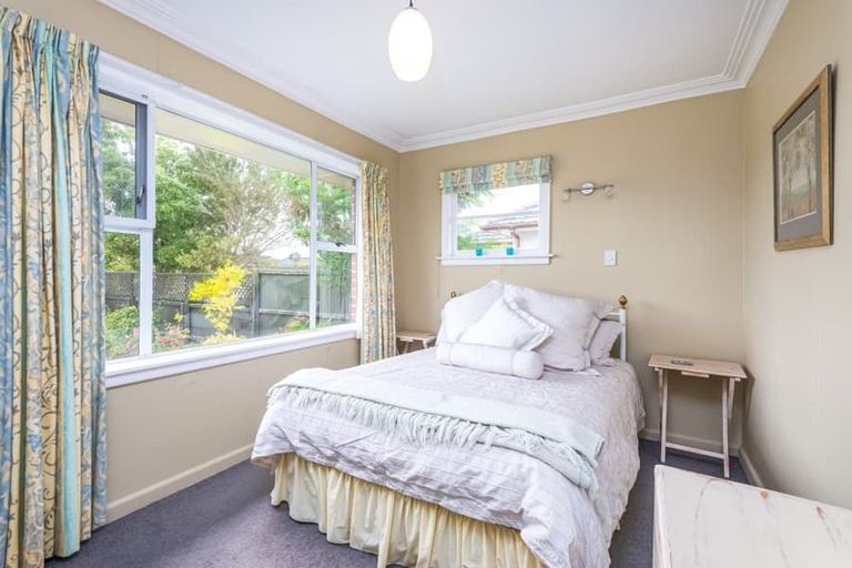 Photo of property in 15 Manuka Street, Mairehau, Christchurch, 8013