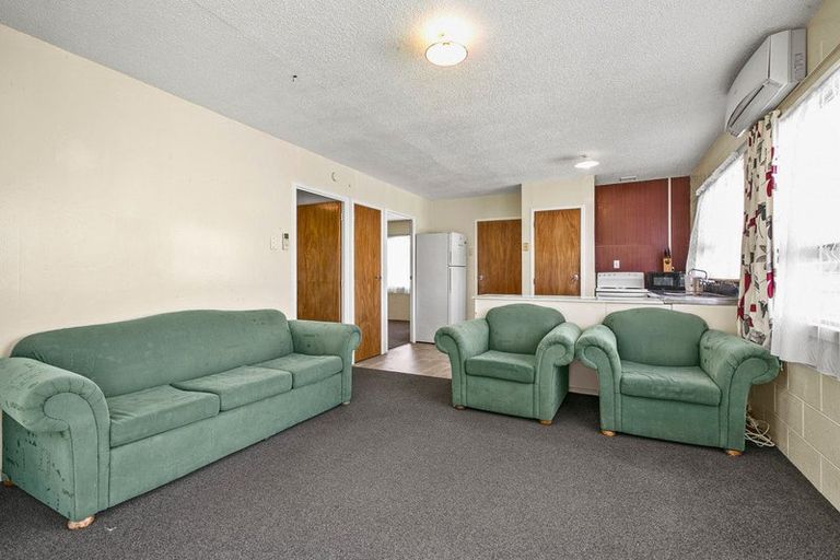 Photo of property in 1/2 Herekawe Drive, Spotswood, New Plymouth, 4310