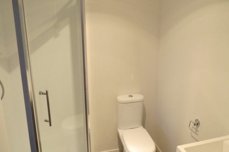 Photo of property in 100u4 Knighton Road, Hillcrest, Hamilton, 3216
