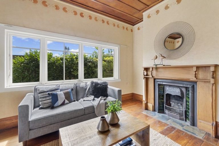 Photo of property in 66 Fox Street, Hamilton East, Hamilton, 3216