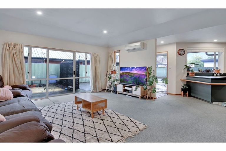 Photo of property in 95 Vagues Road, Northcote, Christchurch, 8052