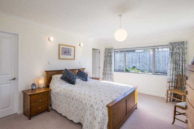 Photo of property in 14 Petrel Close, Paraparaumu Beach, Paraparaumu, 5032