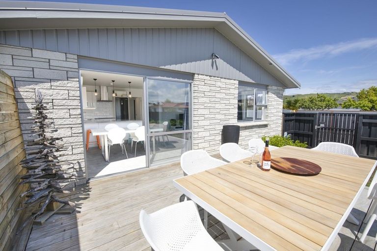 Photo of property in 23 Hinton Road, Taradale, Napier, 4112