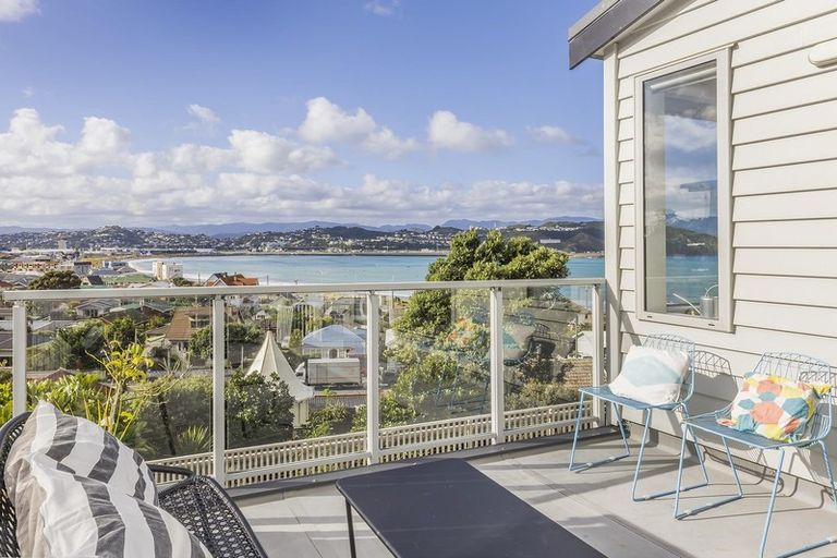 Photo of property in 216c Sutherland Road, Lyall Bay, Wellington, 6022