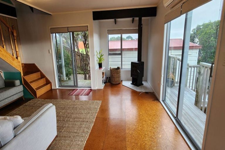 Photo of property in 14 Tikati View, Titahi Bay, Porirua, 5022