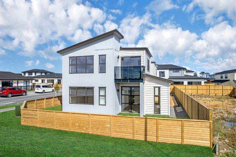 Photo of property in 18 Gertrude Cole Road, Clarks Beach, 2122