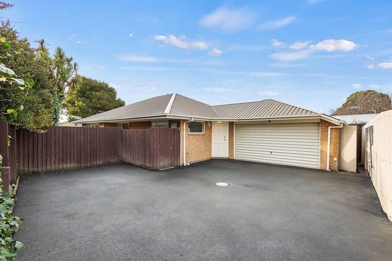 Photo of property in 2/9 Ruru Road, Linwood, Christchurch, 8062