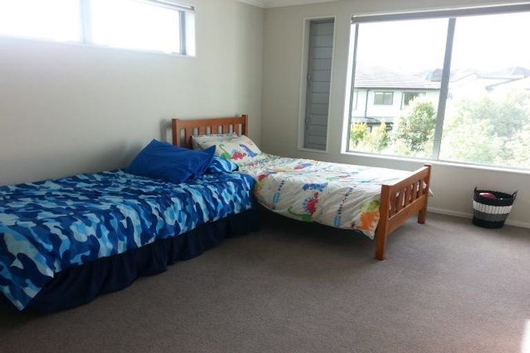 Photo of property in 28 Bur Oak Terrace, Schnapper Rock, Auckland, 0632
