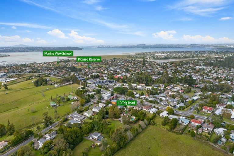 Photo of property in 10 Trig Road, West Harbour, Auckland, 0618