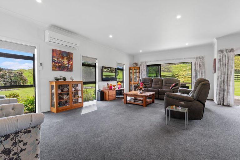 Photo of property in 136b Kumikumi Road, Lower Kaimai, Tauranga, 3171