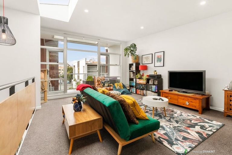 Photo of property in 306u3 Evans Bay Parade, Hataitai, Wellington, 6021