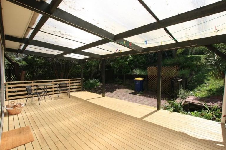 Photo of property in 3 Derwent Crescent, Titirangi, Auckland, 0604