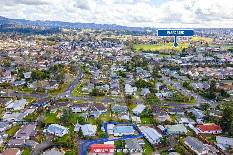 Photo of property in 25 Glen Close, Glen Eden, Auckland, 0602