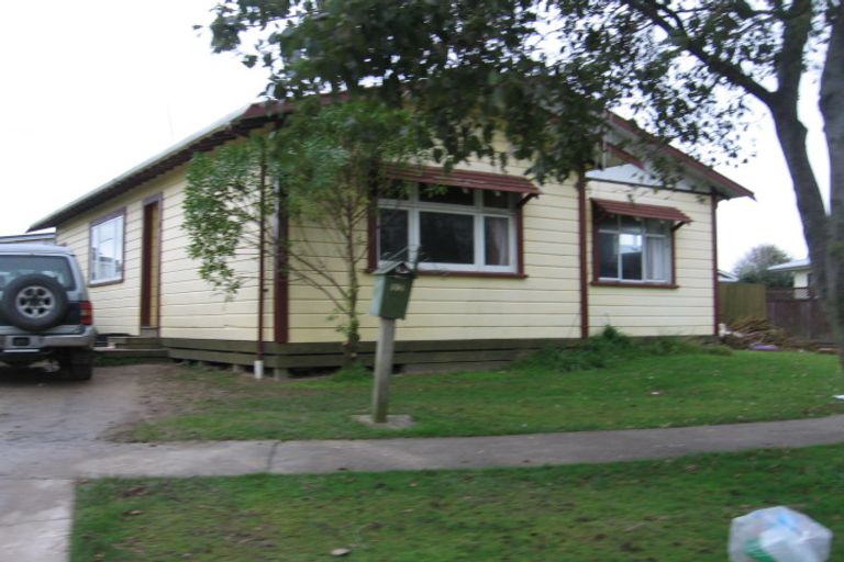 Photo of property in 12 Perrin Place, Kelvin Grove, Palmerston North, 4414