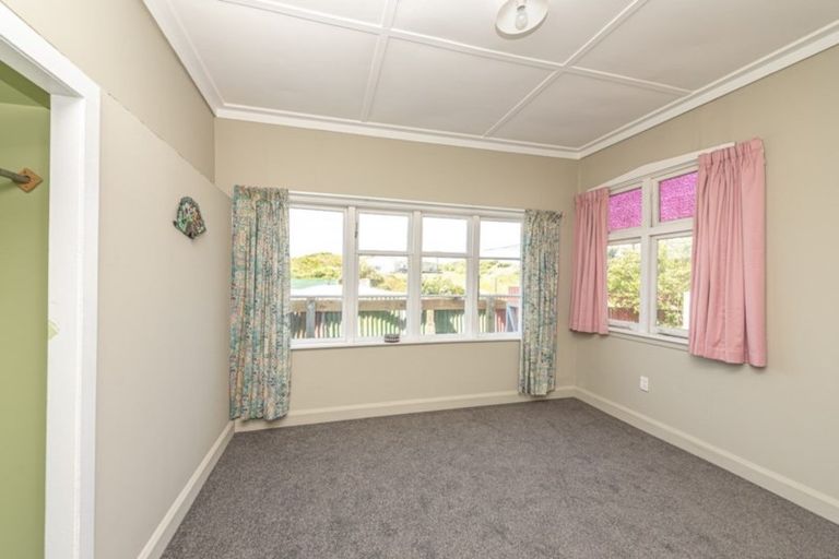 Photo of property in 29 Karewa Street, Castlecliff, Whanganui, 4501