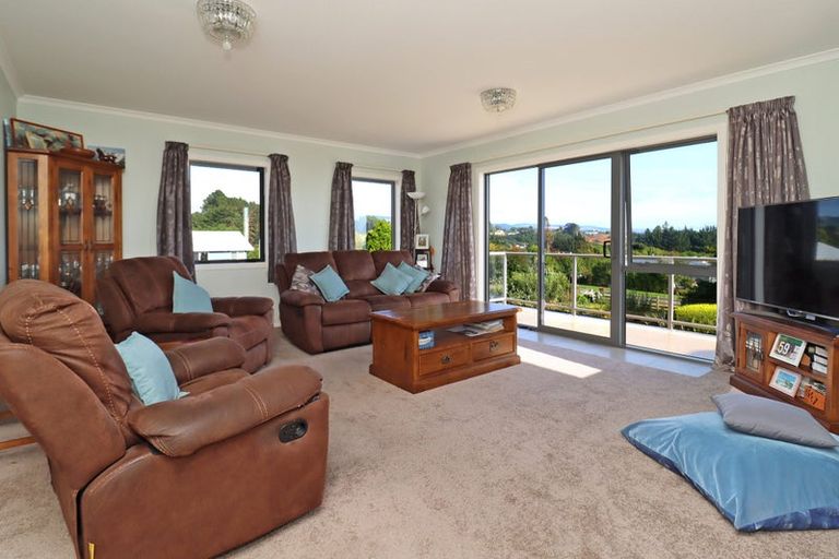 Photo of property in 11 Oakham Street, Hampden, 9410