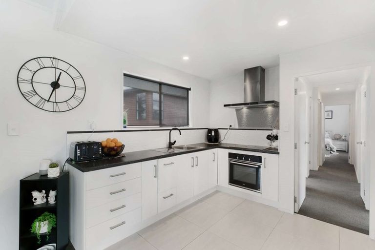 Photo of property in 18 Nettlingham Place, Te Puke, 3119