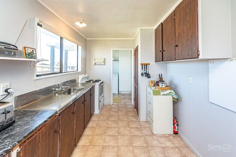 Photo of property in 38 Tongariro Street, Castlecliff, Wanganui, 4501