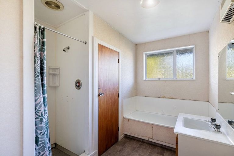 Photo of property in 3/11 Tuckers Road, Redwood, Christchurch, 8051