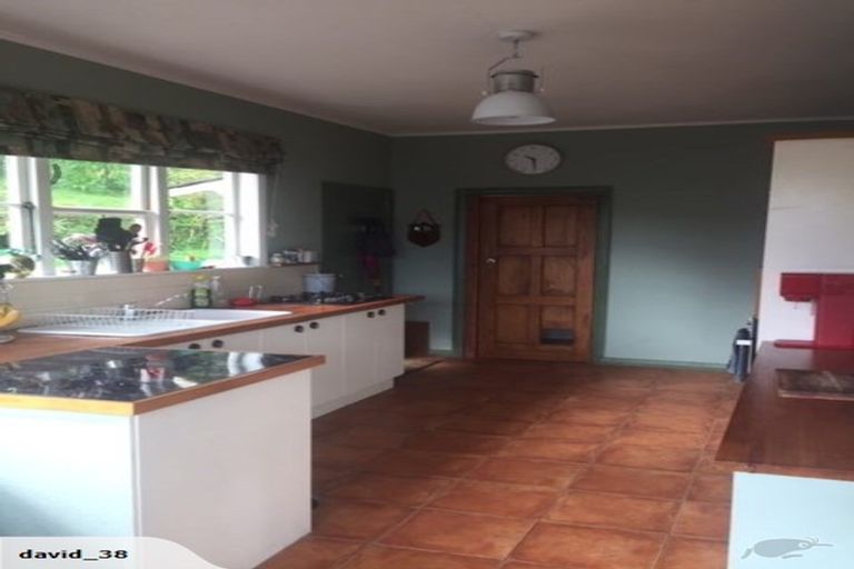 Photo of property in 86 Norton Park Grove, Waterloo, Lower Hutt, 5011