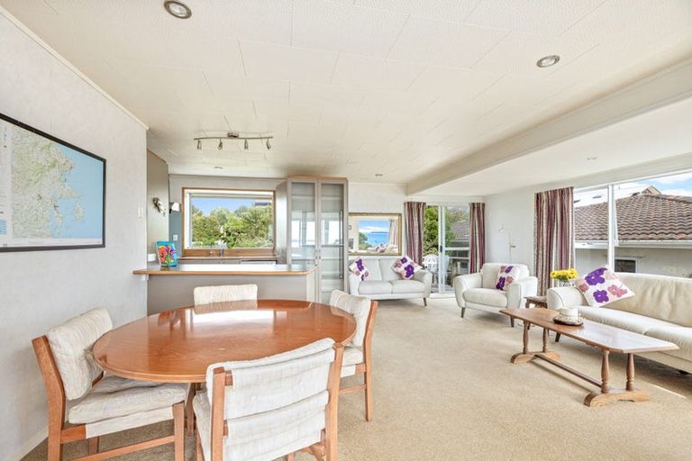 Photo of property in 15 Kotuku Place, Snells Beach, 0920