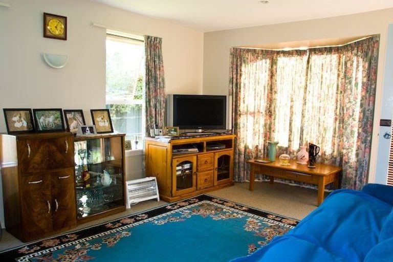 Photo of property in 393 Harewood Road, Bishopdale, Christchurch, 8053