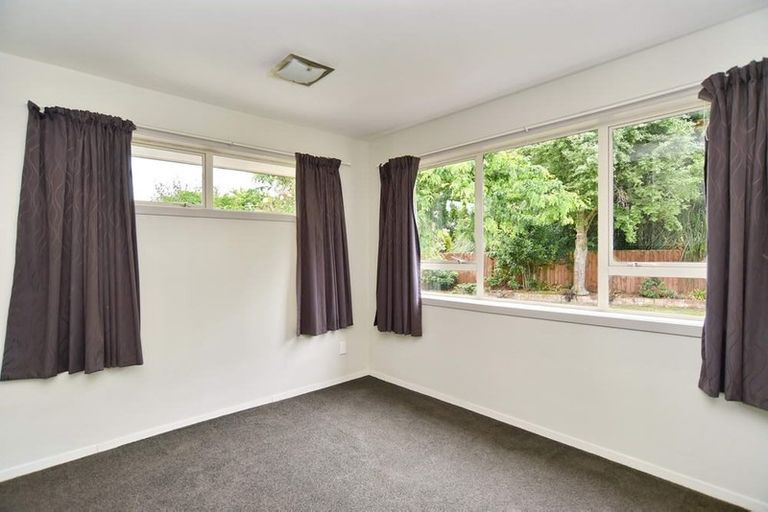 Photo of property in 39 Gibbs Drive, Woodend, 7610