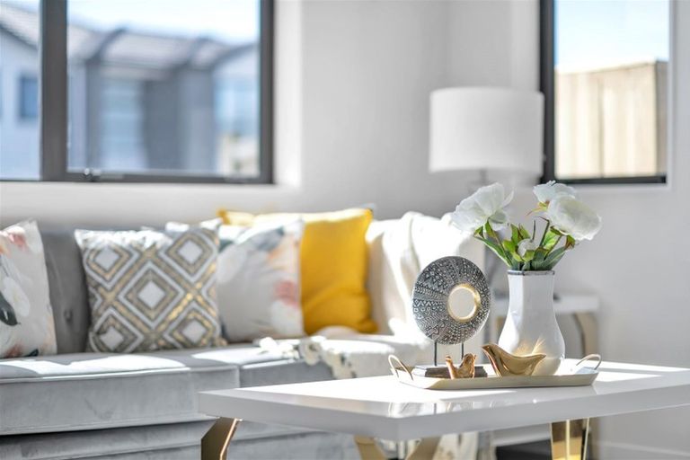 Photo of property in 48 Hikuawa Road, Flat Bush, Auckland, 2019