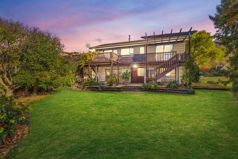 Photo of property in 10 Heuchan Lane, Wanaka, 9305