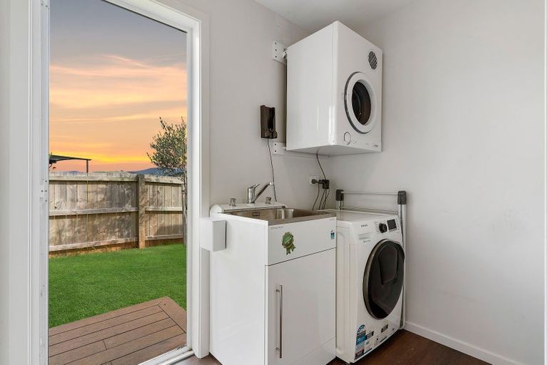 Photo of property in 16 Manatu Close, Whangamata, 3691