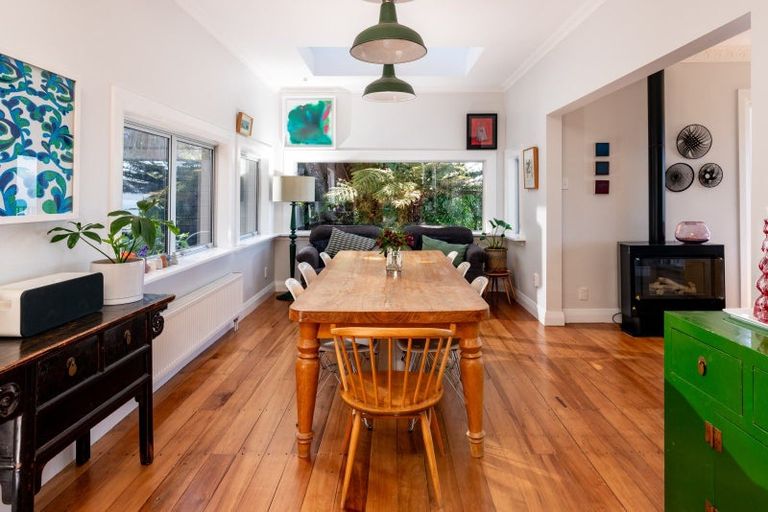 Photo of property in 30 Sugarloaf Road, Brooklyn, Wellington, 6021