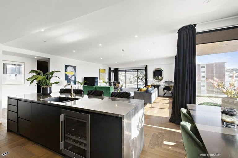 Photo of property in Alpha Apartments, 801/4u Elizabeth Street, Mount Victoria, Wellington, 6011