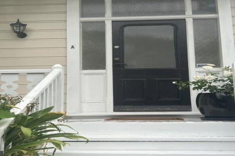 Photo of property in 99 Webb Street, Mount Cook, Wellington, 6011