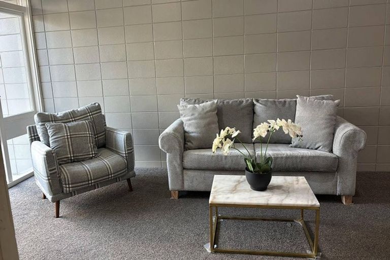 Photo of property in 14 Clendon Court, Roslyn, Palmerston North, 4414