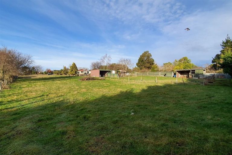 Photo of property in 60 Timaru Road, Waimate, 7924