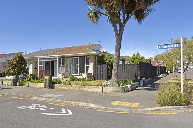 Photo of property in 1/80 Charles Street, Waltham, Christchurch, 8011