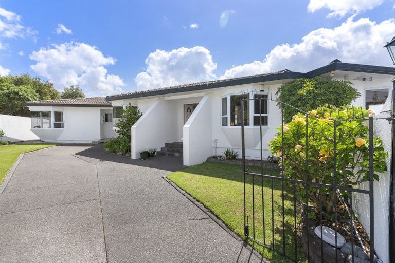 Photo of property in 4 Pacific Parade, Army Bay, Whangaparaoa, 0930
