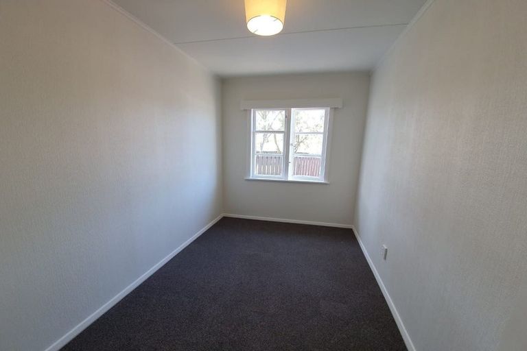 Photo of property in 17 Karaka Street, Wainuiomata, Lower Hutt, 5014