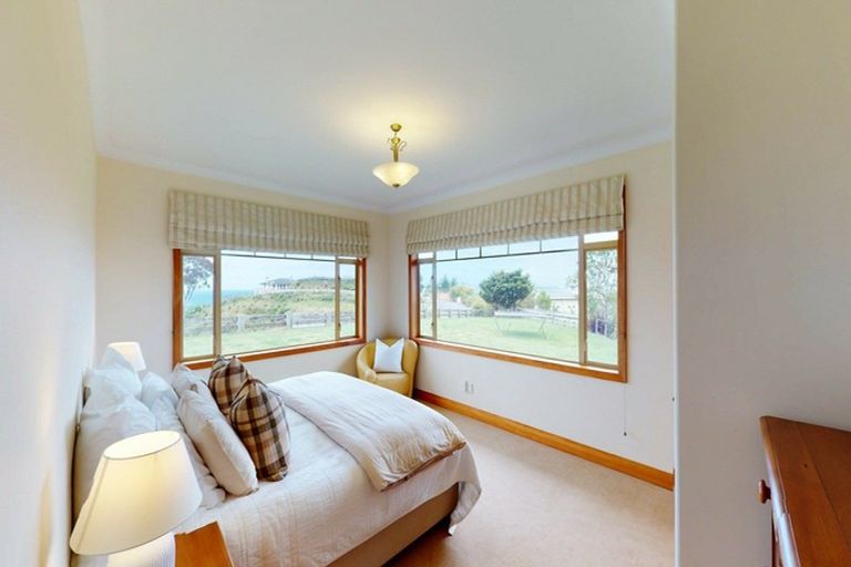 Photo of property in 30 Kaiangaroa Place, Bay View, Napier, 4104