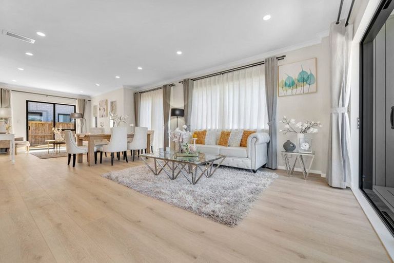 Photo of property in 58 Elevation Street, Flat Bush, Auckland, 2019