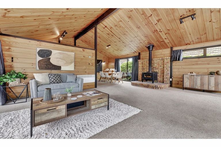 Photo of property in 238 Estuary Road, South New Brighton, Christchurch, 8062